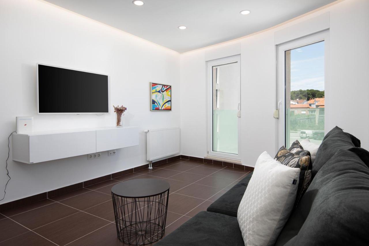 Monte Paradiso Sun Apartment 普拉 外观 照片