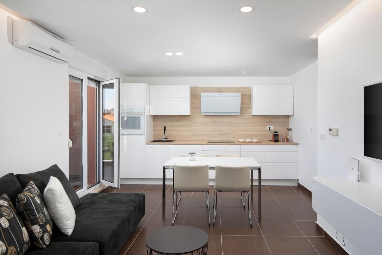 Monte Paradiso Sun Apartment 普拉 外观 照片